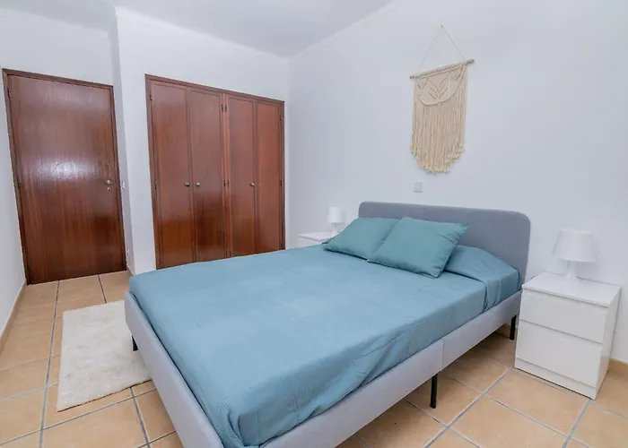 Vale de Centeanes Fabulous apartment by Innkeeper